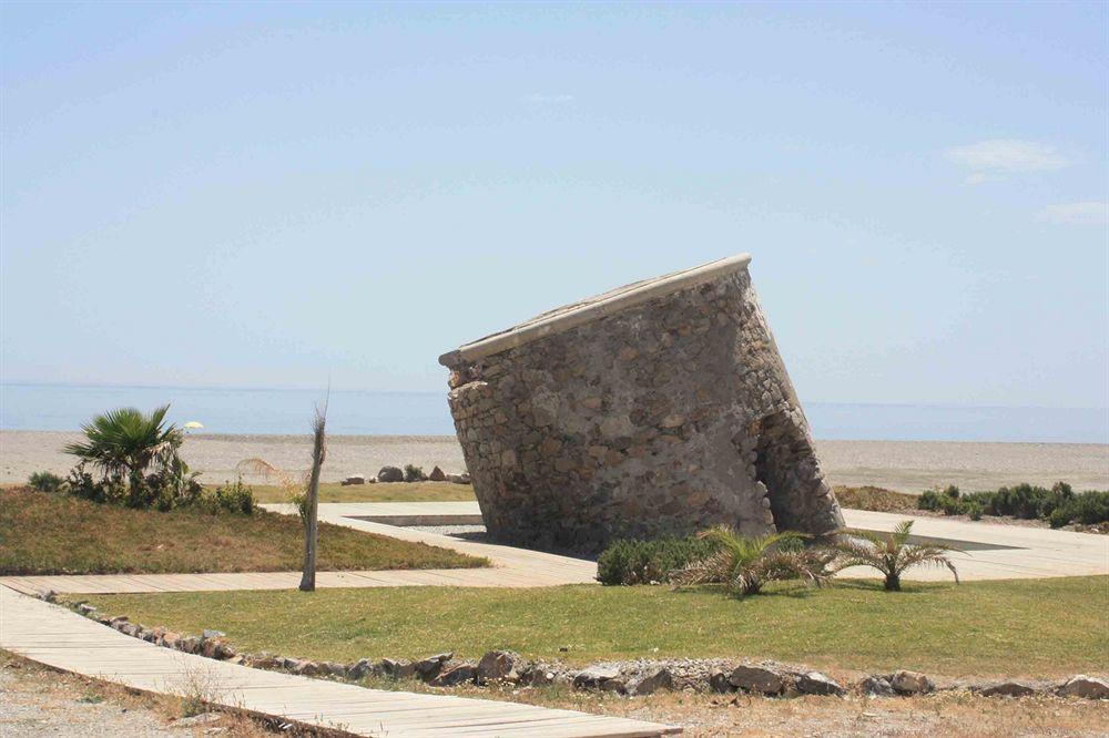 Embarcadero De De Granada Sitio de Calahonda